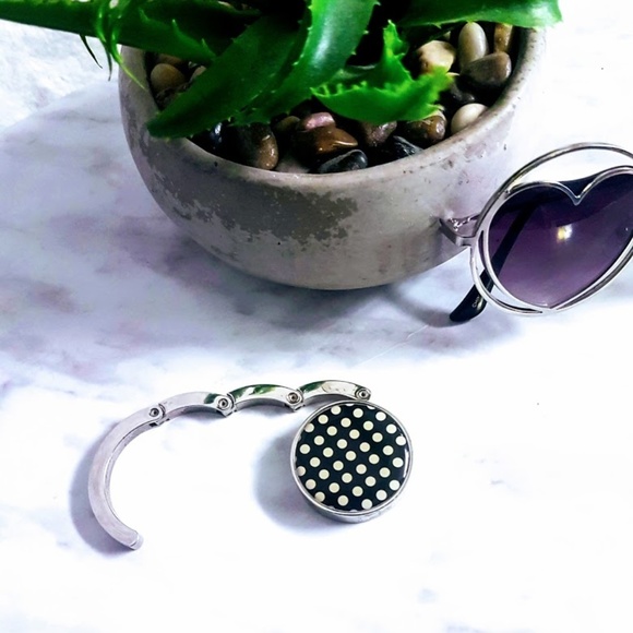unknown Accessories - #P9 Folding Purse Hanger Hook